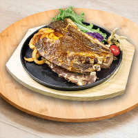 黑胡椒羊扒 / Black Pepper Lamb Chop 黑胡椒羊扒 / Black Pepper Lamb Chop